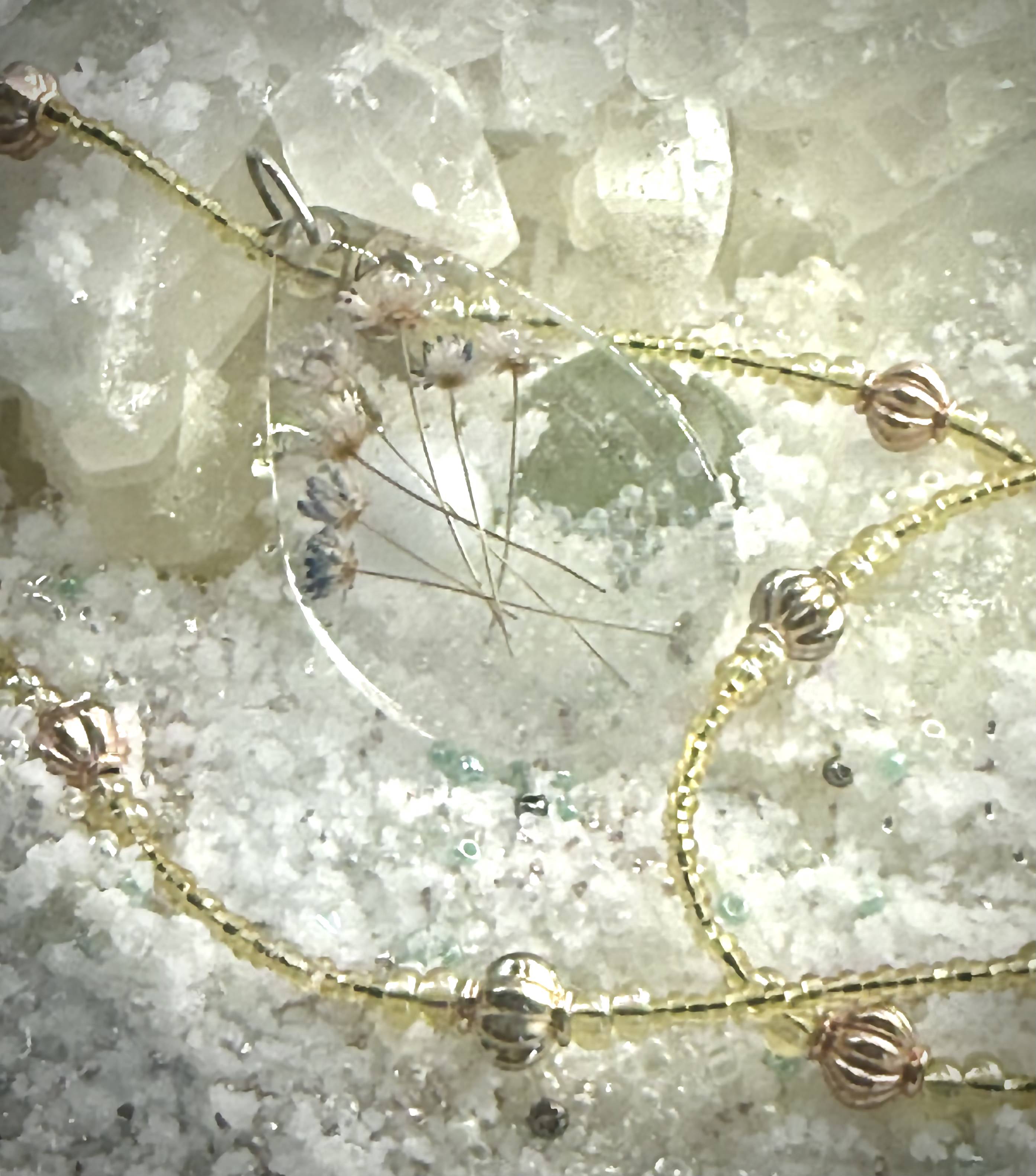 Hand-Crafted Dried Flower Resin Pendant Necklace – 20" Gold-Beaded Chain